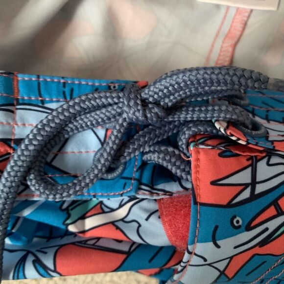 Vineyard Vines Fish Print Swim Shorts Blue Red Size 32 Elastic Waist Drawstring - Picture 6 of 8